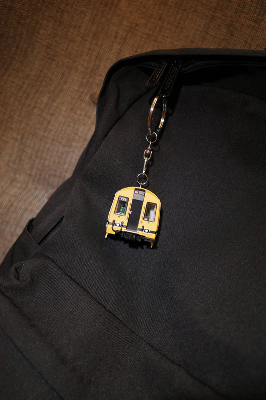 D. 東鐵綫黃頭列車匙扣八達通