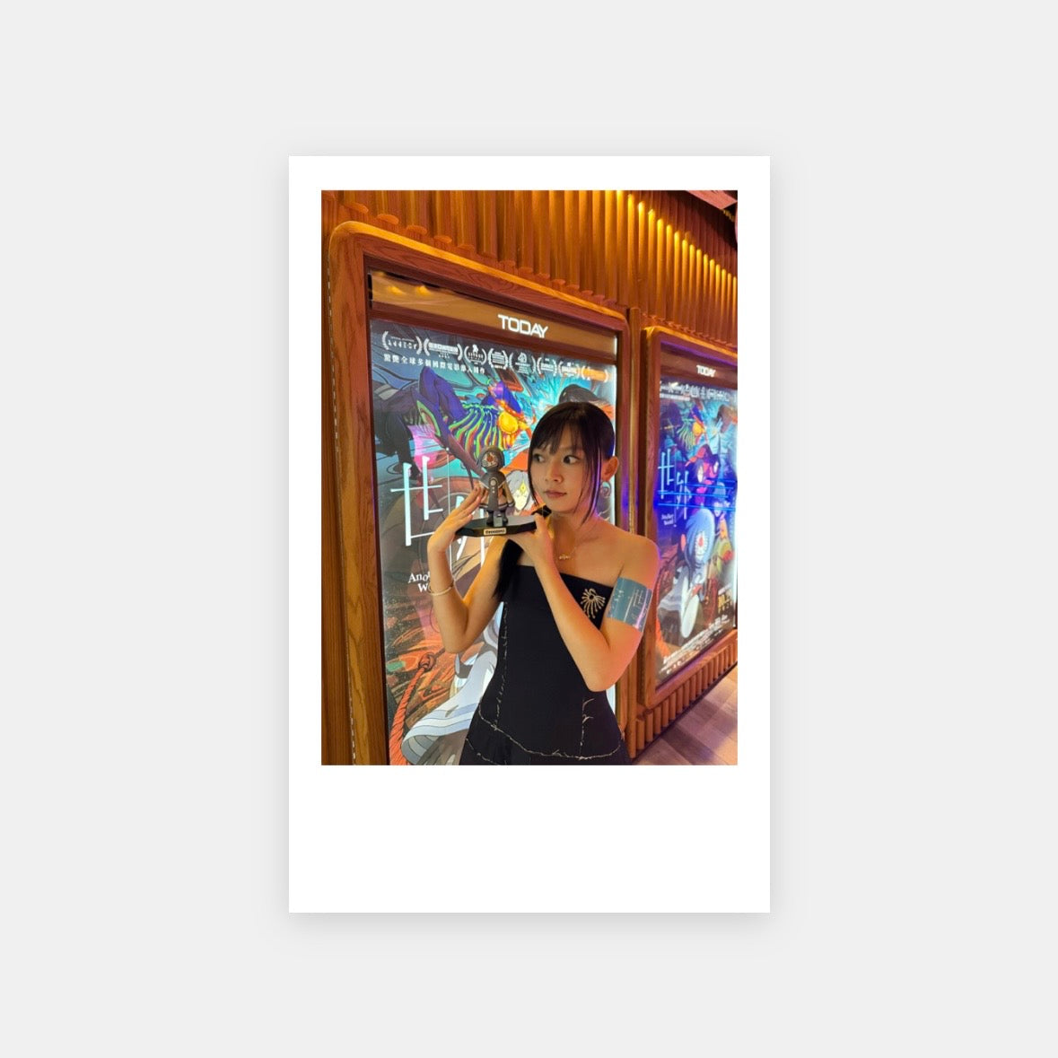 D. 彩色相片貼紙